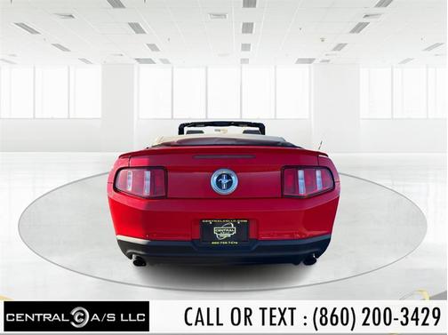 2011 Ford Mustang V6
