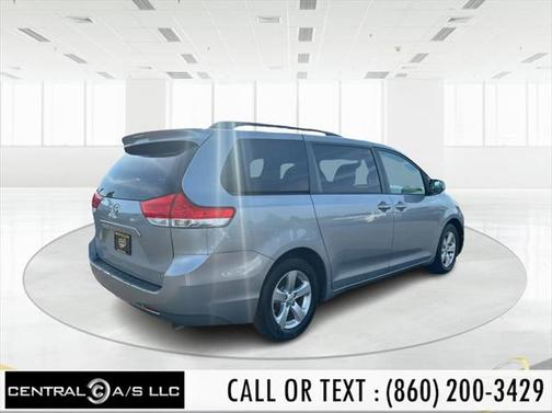 2014 Toyota Sienna LE