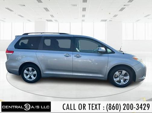 2014 Toyota Sienna LE