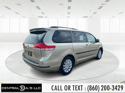 2011 Toyota Sienna XLE