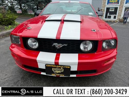2005 Ford Mustang GT Premium
