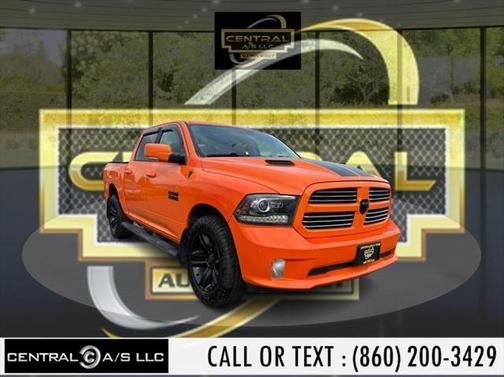 2017 RAM 1500 Night Crew Cab 4x4 5'7' Box