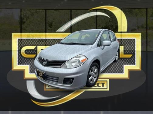 2010 Nissan Versa 1.8 SL