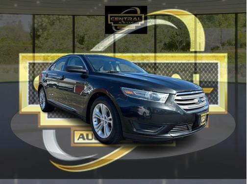 2015 Ford Taurus SE