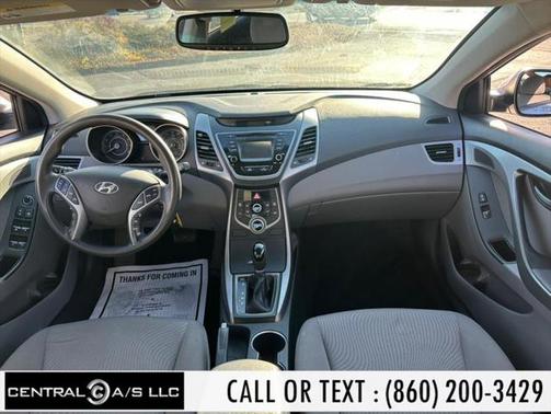 2015 Hyundai ELANTRA SE