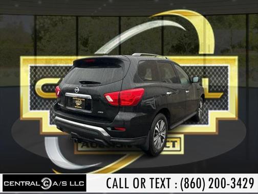 2018 Nissan Pathfinder SV
