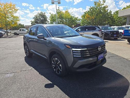 2025 Nissan Kicks SV