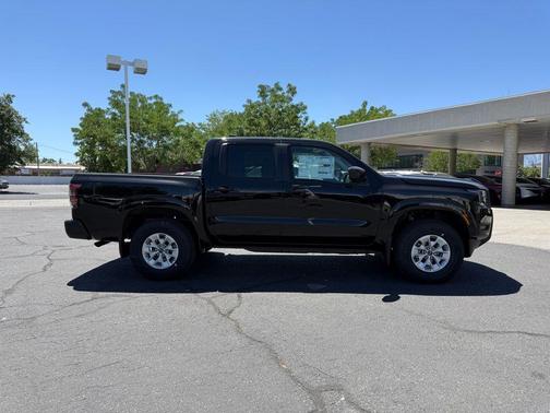 2025 Nissan Frontier S