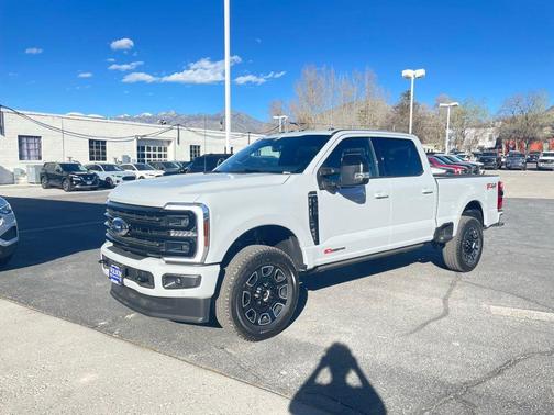 Avalanche 2026 Ford F-350 Platinum
