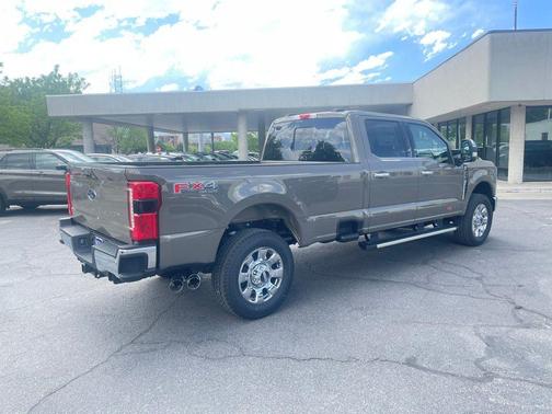 Marsh Gray 2026 Ford F-350 Lariat