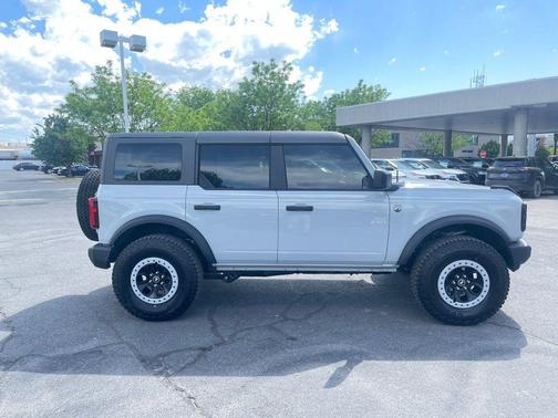 Avalanche Gray 2026 Ford Bronco Big Bend