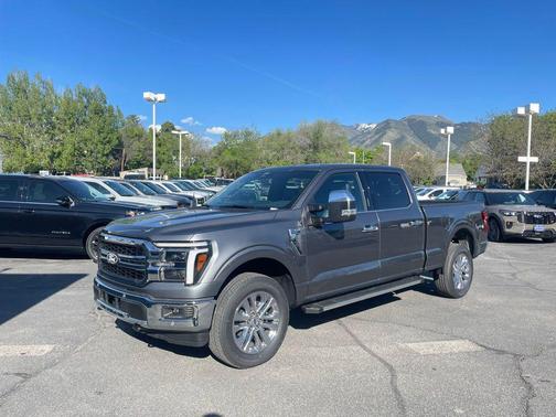 Carbonized Gray Metallic 2026 Ford F-150 Lariat