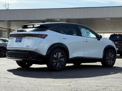 2025 Nissan ARIYA EVOLVE+
