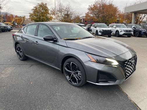 2025 Nissan Altima SR AWD