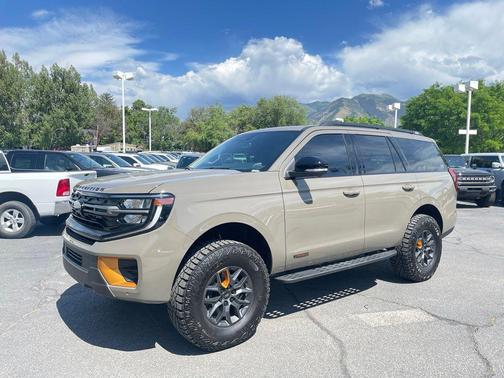 Marsh Gray 2026 Ford Expedition Tremor