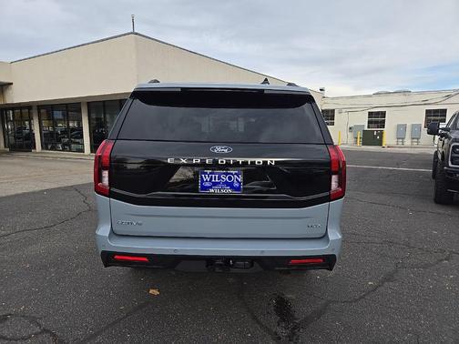 2025 Ford Expedition Max Active 4x4