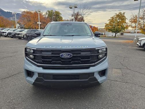 2025 Ford Expedition Max Active 4x4