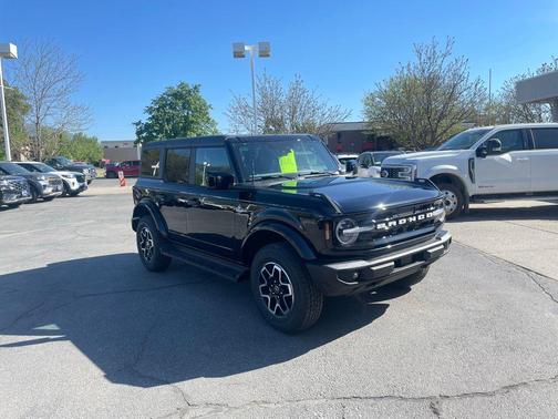 Shadow Black 2026 Ford Bronco Outer Banks