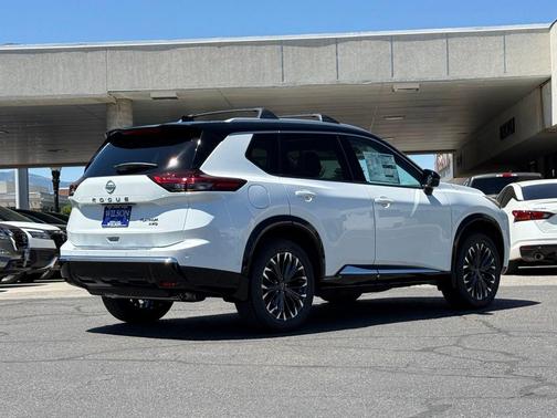 2025 Nissan Rogue Platinum
