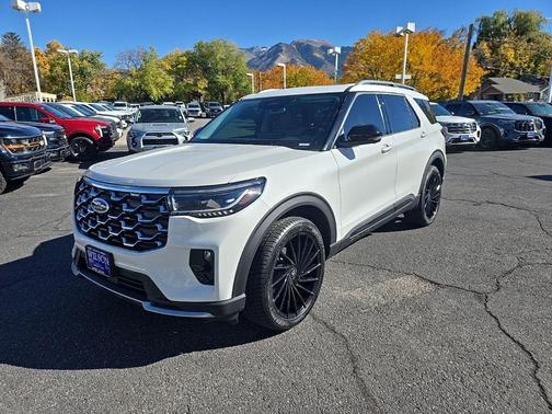 2025 Ford Explorer Platinum