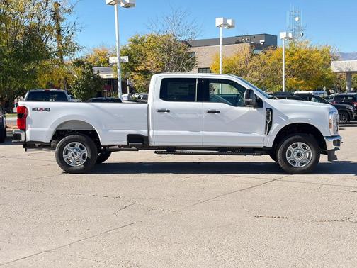 Oxford White 2026 Ford F-350 XLT