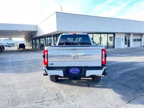 2026 Ford F-350 Platinum