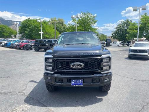 Agate Black Metallic 2026 Ford F-250 Lariat