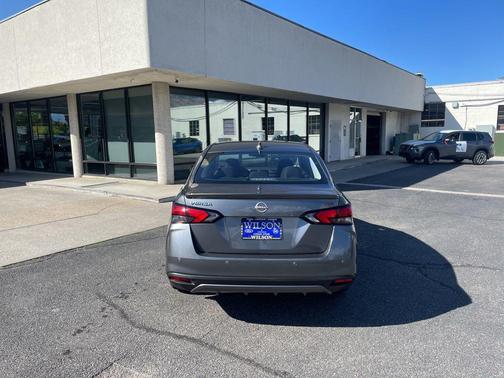 2025 Nissan Versa 1.6 S