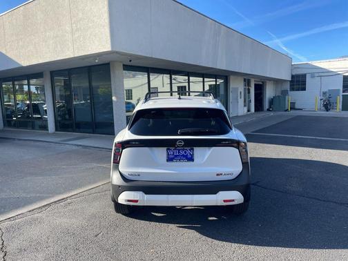 2026 Nissan Kicks SR