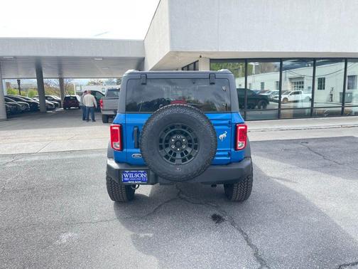 Velocity Blue Metallic 2025 Ford Bronco Big Bend