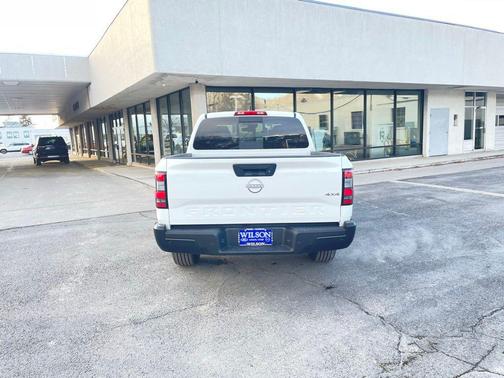 2026 Nissan Frontier S