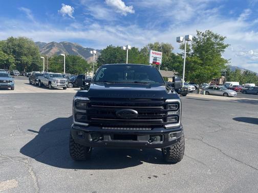 2025 Ford F-350 Platinum