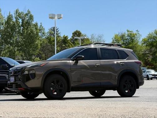 2025 Nissan Rogue Rock Creek