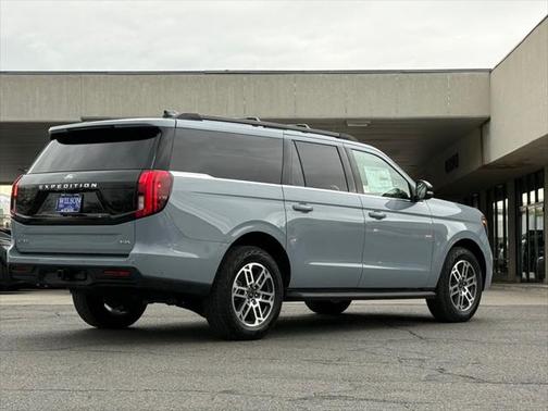 2025 Ford Expedition Max Active 4x4