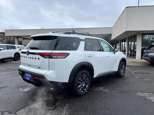 2025 Nissan Pathfinder SV 4WD