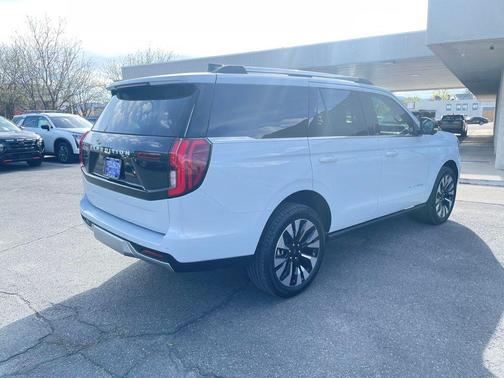 Space Silver Metallic 2026 Ford Expedition Platinum