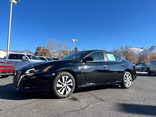 2025 Nissan Altima S FWD