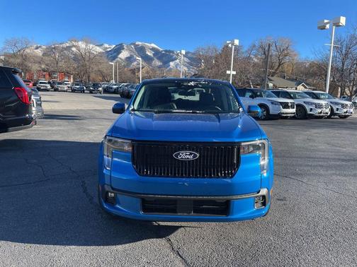 2026 Ford Maverick Lobo Standard