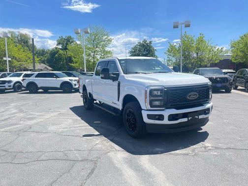 Oxford White 2026 Ford F-350 Lariat