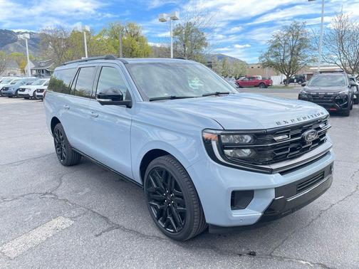 Glacier Gray Metallic Tri-Coat 2026 Ford Expedition Max Platinum