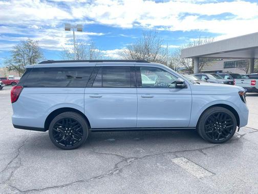 Glacier Gray Metallic Tri-Coat 2026 Ford Expedition Max Platinum