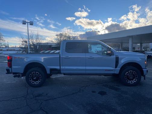 2026 Ford F-350 Platinum