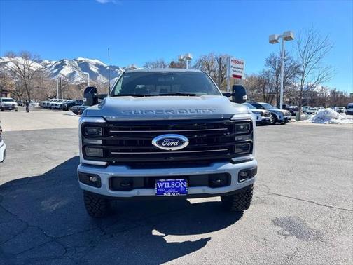 2025 Ford F-350 Platinum