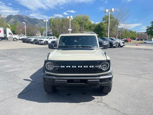 Desert Sand 2026 Ford Bronco Big Bend
