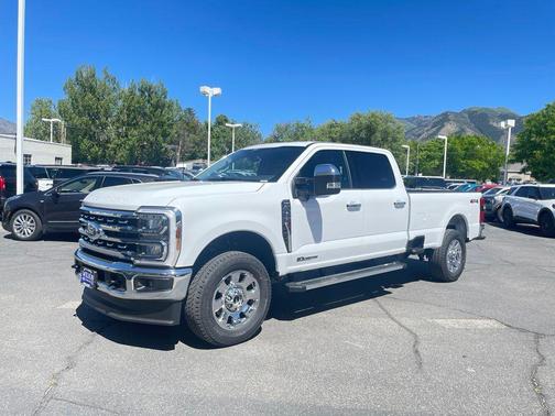 Oxford White 2026 Ford F-350 Lariat