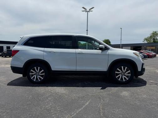 Platinum White Pearl 2021 Honda Pilot 2WD EX