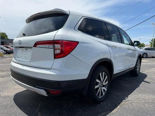 Platinum White Pearl 2021 Honda Pilot 2WD EX