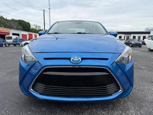BLUE 2018 Toyota Yaris iA Base