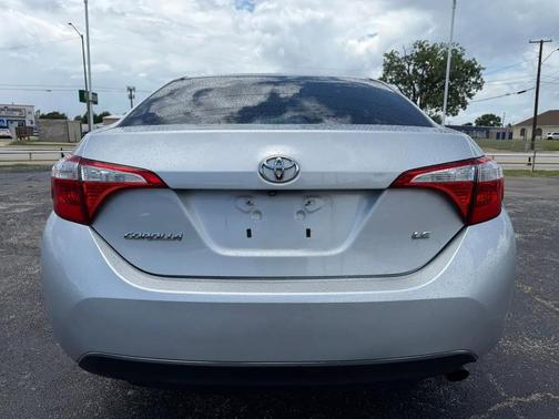 Classic Silver Metallic 2016 Toyota Corolla LE