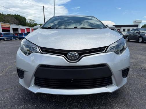 Classic Silver Metallic 2016 Toyota Corolla LE